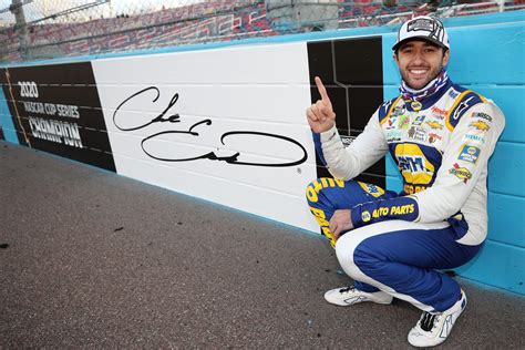 Chase elliott wins nascar's most popular driver award. Cup Champ Chase Elliott to run Chili Bowl Nationals ...