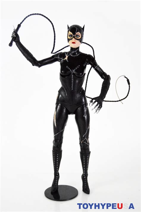 Neca Toys Batman Returns Catwoman 1 4 Scale Figure Review
