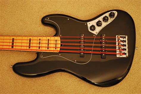 Fs 2011 Fender American Deluxe V Jazz Bass 5 String Black Maple Block