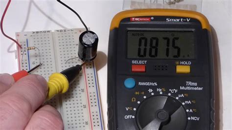 How To Test A Charged Capacitor