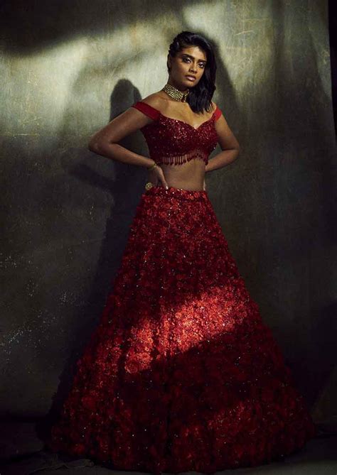 chic and elegant off shoulder blouse designs and lehenga to consider for your big day