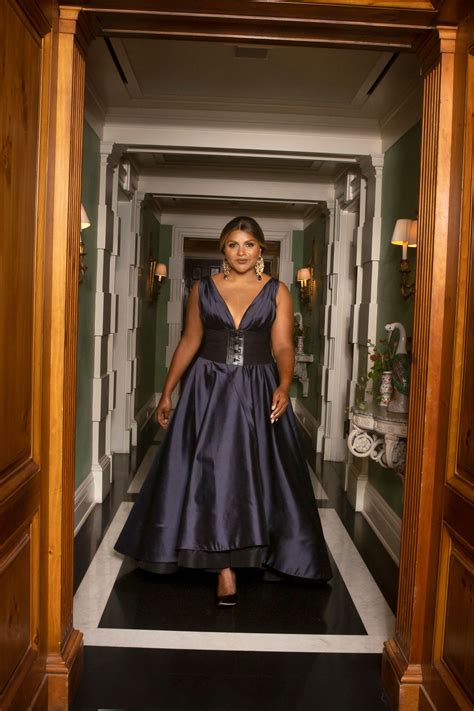 What Went Behind Mindy Kalings Met Gala Red Carpet Look Vogue India