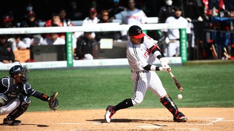 Korean Baseball League 2020 Skw Vs Lgt Live Score Sk Wyverns Vs Lg