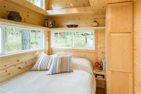 344 Square Foot Tiny House Sleeps Eight In Luxurious Comfort Tiny Houses