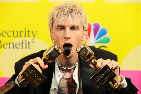 Machine Gun Kelly Dyed His Tongue Black See The Pics Iheart