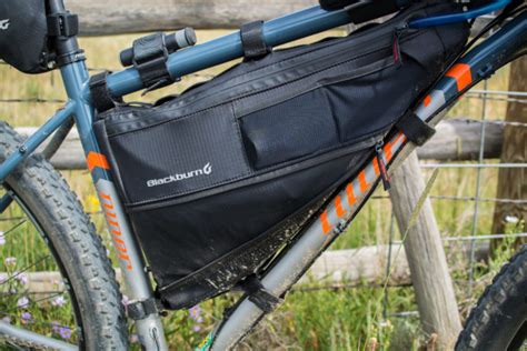 Review Blackburn Barrier Bags And Outpost Fat Bike Rear Rack