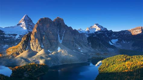 🥇 British Columbia Canada Mount Assiniboine National Geographic Dawn