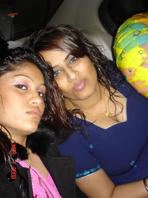 Desi Indian Girls Have Fun With Friends Beauty Tips And Style Tips