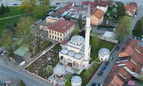 Tİka Bosna Hersekin Banja Luka şehrinde Iftar Verdi Haberler