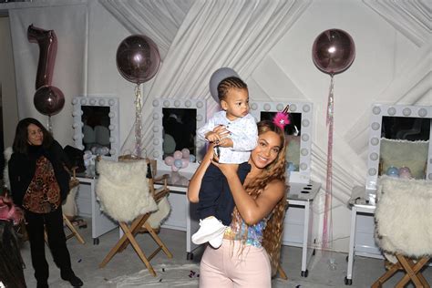 Beyoncé And Blue Ivy Adorably Twin In Previously Unseen Photos