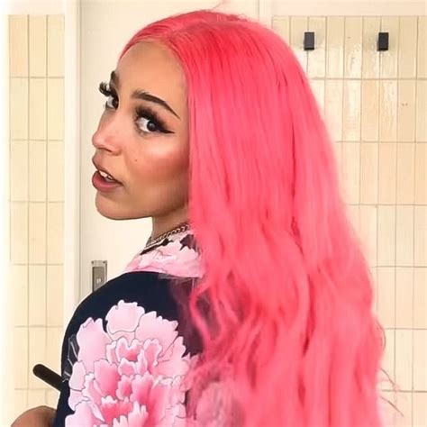 𝕯𝖔𝖏𝖆 𝕮𝖆𝖙 𝕴𝖈𝖔𝖓𝖘 Pink Hair Celebs Pretty People