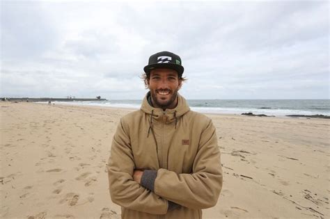 O surfista português ganhou na austrália a sua bateria na primeira ronda da segunda etapa do. Surfista Frederico Morais sonha ser campeão do mundo - JN