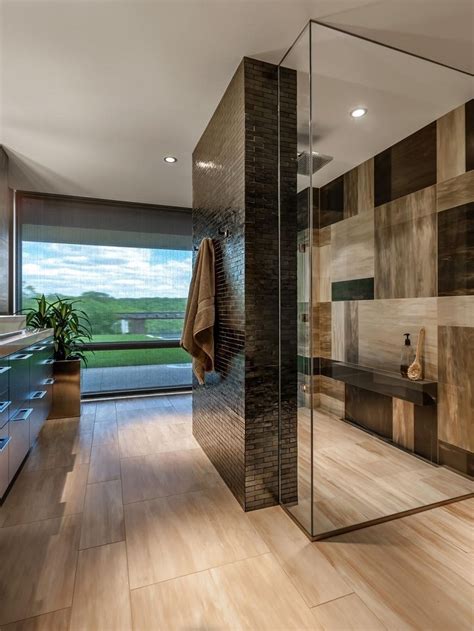 Whether you want inspiration for planning a bathroom renovation or are building a designer bathroom from scratch, houzz has 1,965,766 images from the best designers, decorators, and architects in the country. How To Choose The Perfect Luxury Bathroom Design | Home ...
