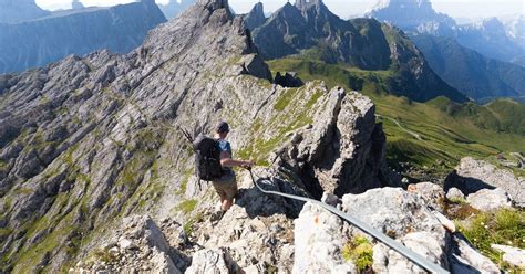 The Dos And Donts Of Hiking The Alta Via 1 Hiking Europe Dolomites