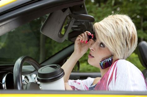 How To Prevent Distracted Driving Schaefer Autobody Centers