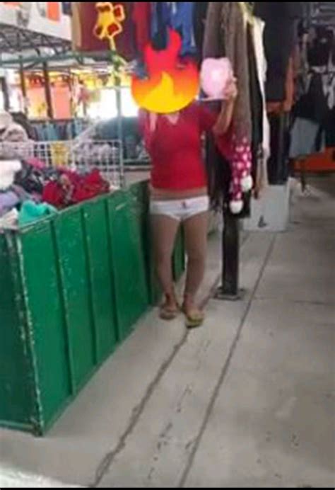 Tanpa Malu Wanita Ini Mencoba Celana Dalam Di Pasar Bagaimana Reaksi Netizen Ya Kaskus