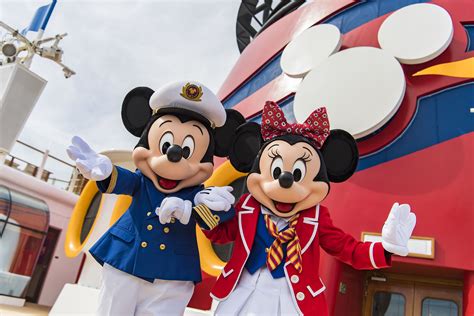 Disney Fantasy And Disney Dream Characters Disney Cruise Line News