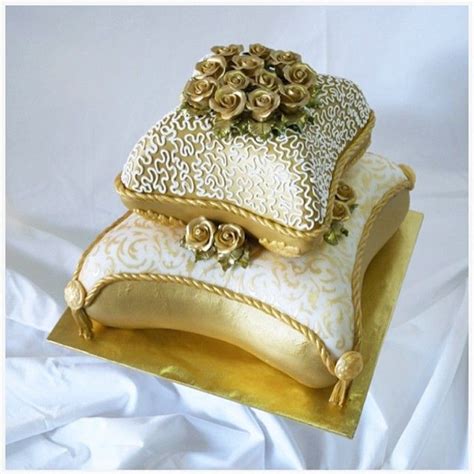 pillow wedding cakes pillow cakes purple wedding cakes elegant wedding cakes beautiful