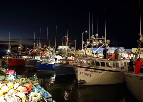 Dumping Day Marks The Start Of Canadas Largest Lobster Fishing