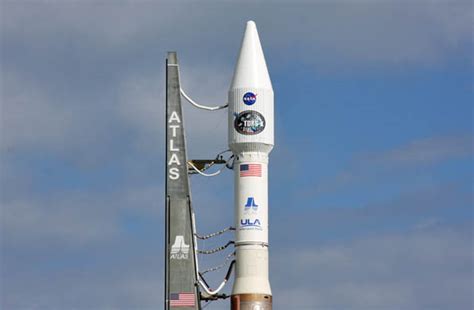 Spaceflight Now Atlas Launch Report Atlas 5 Rocket On The Pad For