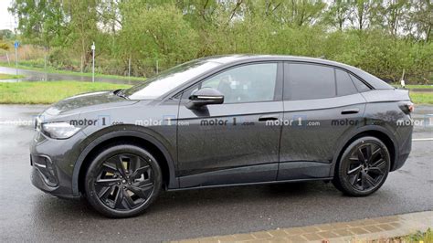 Vw Id4 Gtx High Performance Ev Spied For The First Time While Being