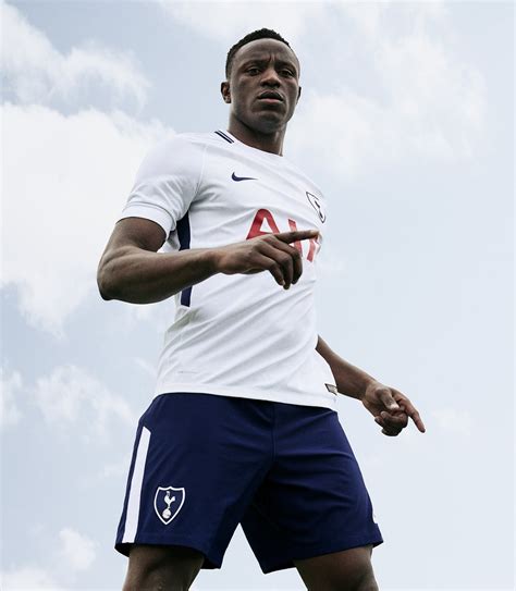 As premier league clubs try and outdo each other for the most novel way to launch their new kits, tottenham have raised the bar. Tottenham Kit 2018 / Tottenham Hotspur Kits & Logo 2018 ...