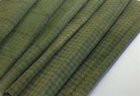 2 Fat 14 Yards Garden Path Green Hand Dyed Wool Fabric For Rug