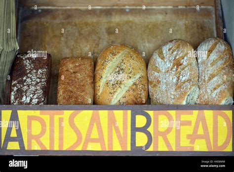 Artisan baker hi-res stock photography and images - Alamy