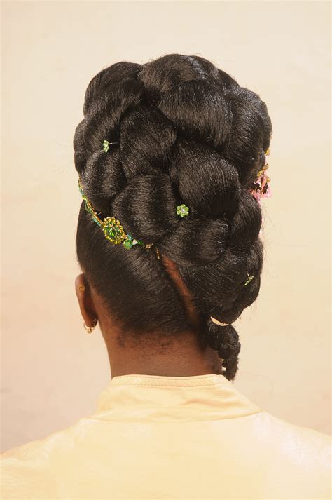 Weave Hairstyles Trending Hair Styles In Uganda 2020 Viral And Trend