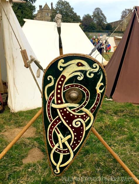 Anglo Saxon Shield 1066 Battle Of Hastings Reenactment Battle Abbey