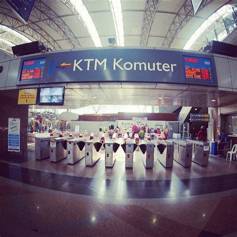 Kl sentral is also within walking distance from the laidback residential neighbourhood of brickfields where numerous quaint buddhist temples and colourful shops with a strong south indian presence can be found. KTM Komuter KL Sentral (KA01) Station - Kuala Lumpur ...