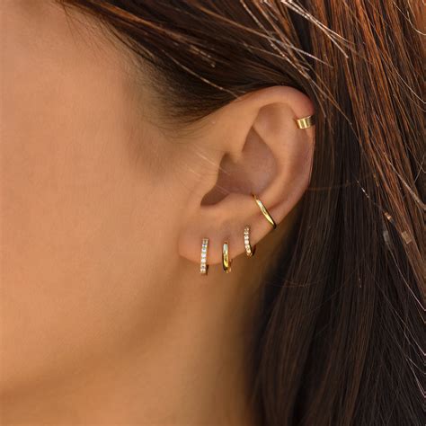 Gold Huggie Earrings Hoop Earrings Small Hoop Earrings Amyo Jewelry