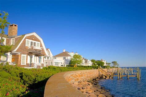 Best Small Towns In New England For A Beach Vacation