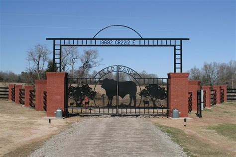 Custom Ranch Farm Entrance Ranch Entrance Ideas Farm Gate