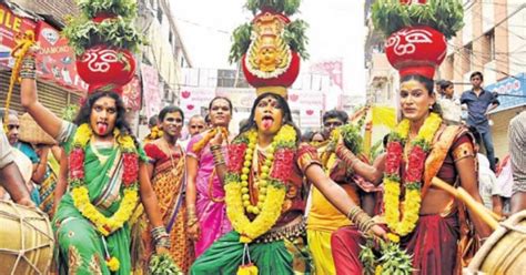 Mesmerizing Folk Dances Of Andhra Pradesh That Reflects Its Culture