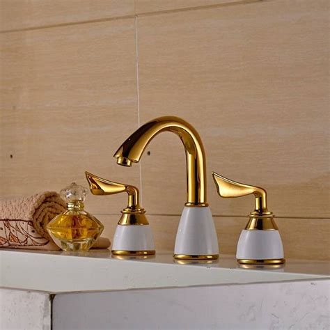 This beautiful center set bathroom sink faucet gives your kitchen and washroom a new charm. Luxury Luxury 3 Piece Set Faucet Bathroom Mixer Deck ...