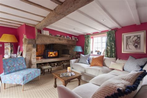 Through The Keyhole Of A Stylish 18th Century Cottage In The Cotswolds