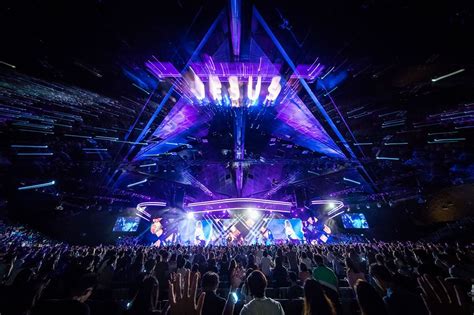 Encounter god, cultivate purpose, experience family, make a difference #chcsg online services: Kong Hee speaks to congregation at City Harvest, first ...