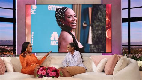 Sheryl Lee Ralph Says She S Glad She Didnt See Her Emmys Hairstyle Before It Was Complete