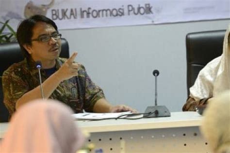 Tegas ade armando bicara yang tayang tanggal 27 april 2021. Ade Armando Sebut Din Syamsudin 'Si Dungu', Pemuda ...