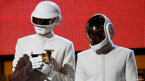Daft punk was one of the most popular electronic bands ever (along with kraftwerk, yellow magic orchestra nevertheless, daft punk's work definitely furthered the acceptance of electronic music in. Daft Punk se separa; pone fin a 28 años de música ...