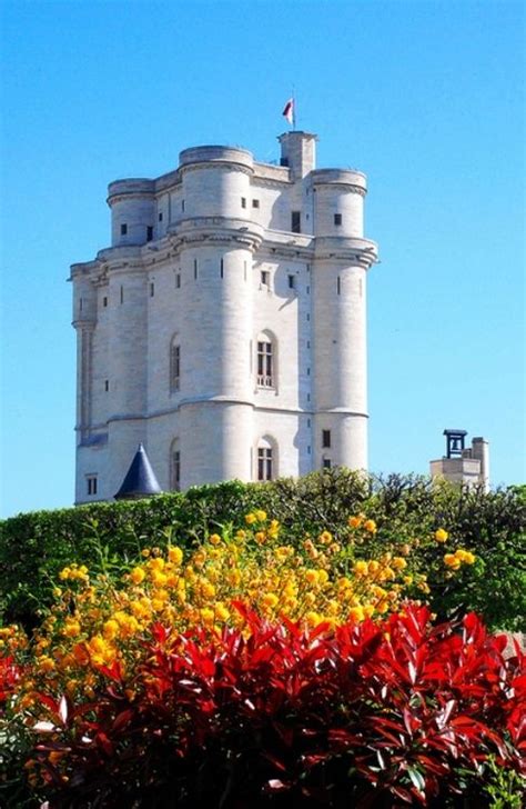 The Château De Vincennes Is A Massive 14th And 17th Century French