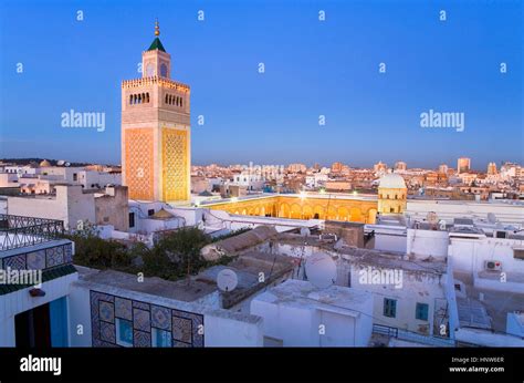 Tunisia Città Di Tunisi Panoramica Di Tunisi Con Ez Moschea Zitouna