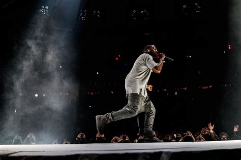 Kanye West Concert Wallpapers Top Free Kanye West Concert Backgrounds
