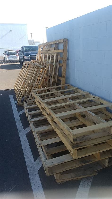 We do this with marketing and advertising partners (who may have their own information they've collected). FREE PALLETS for Sale in Scottsdale, AZ - OfferUp