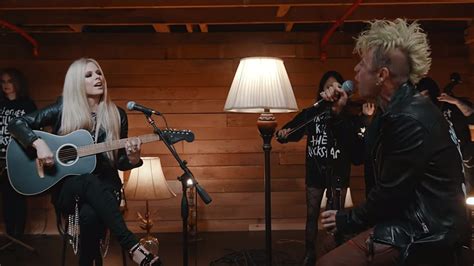 Mod Sun And Avril Lavigne Seht Das Video Zur Akustik Version Von Flames