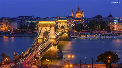 Sprawdź najnowsze i najciekawsze materiały przygotowane przez redakcję w dziale węgry. Budapeszt, Dunaj, Noc, Węgry, Rzeka, Oświetlenie, Most ...