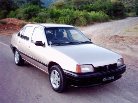 Daewoo Racer I 1986 - 1994 Sedan :: OUTSTANDING CARS
