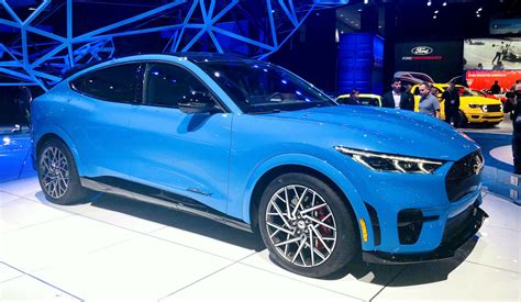 See the new features & design of the new ford mustang here. Ford Mustang - Wikiwand