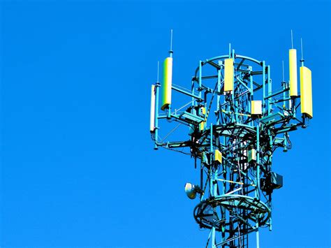 What Is A Cell Tower Understanding How Cell Towers Work Dgtl Infra